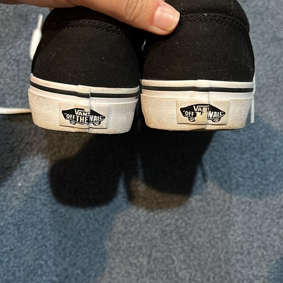 Vans shoes - Picture 7 of 8